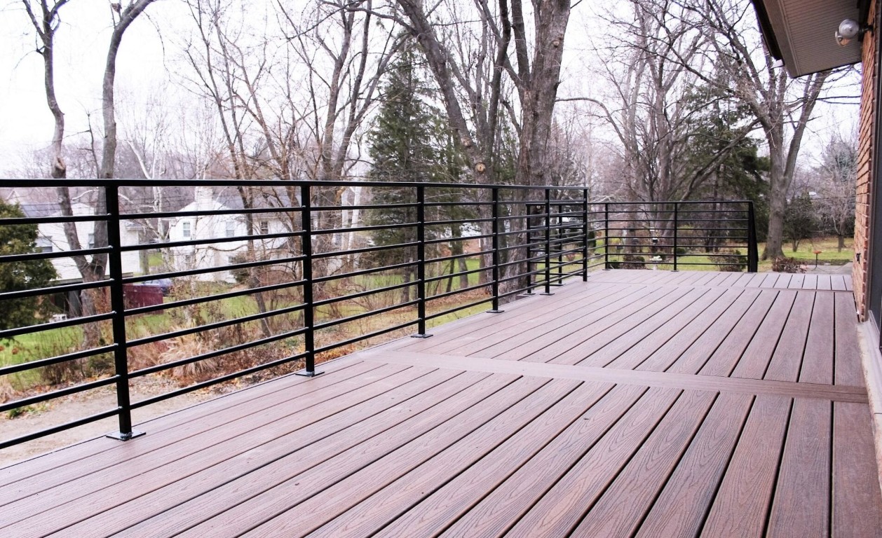 Modern cable railing deck system in Norwalk, CT